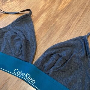 Calvin Klein bra M